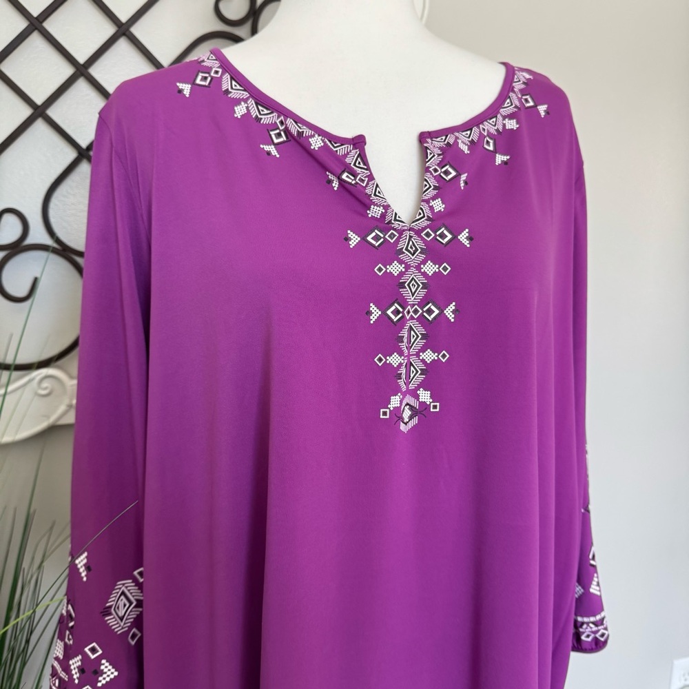 NWT CATHERINES 2X Purple Blouse Top (Fits more like a 3X or 4X) - Picture 2 of 6
